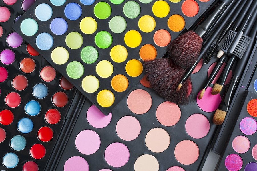 Eyeshadow Making