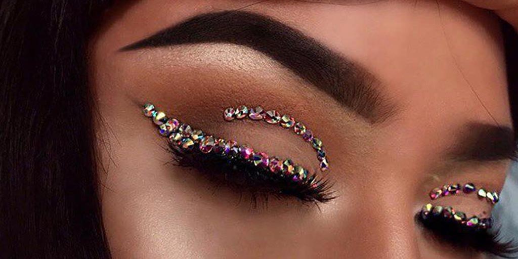 Learn to Apply Eyeshadow
