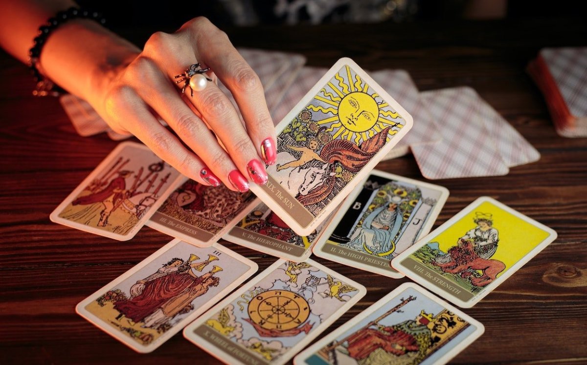 Become a Professional Tarot Reader